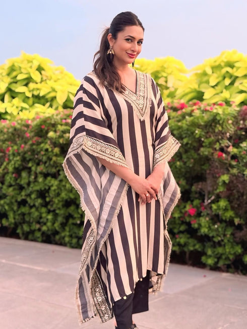 (Divyanka Tripathi) Gold Black Striped Kaftan Set
