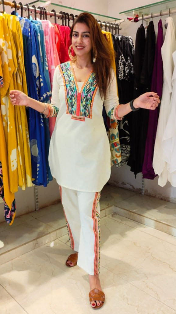 Diamond Off White Kurta Pant Set For Holi