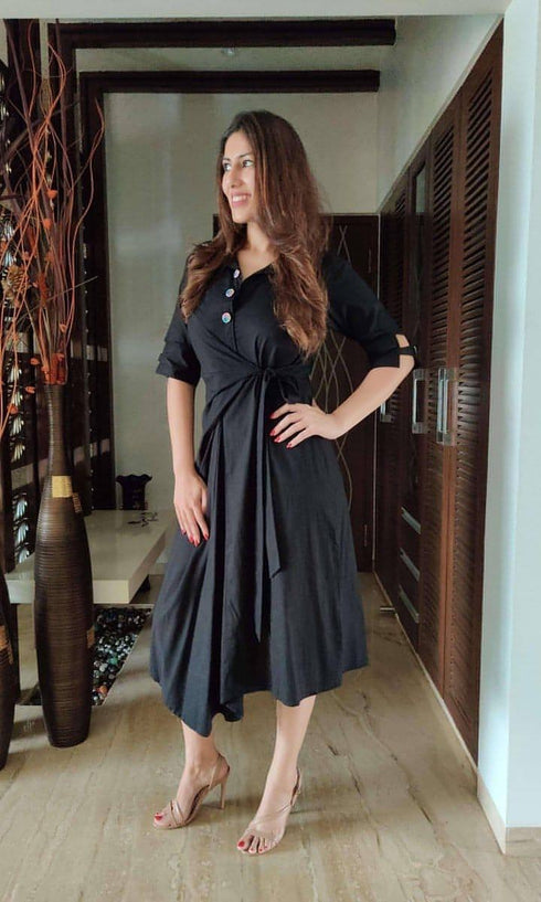 Black Knot Dress