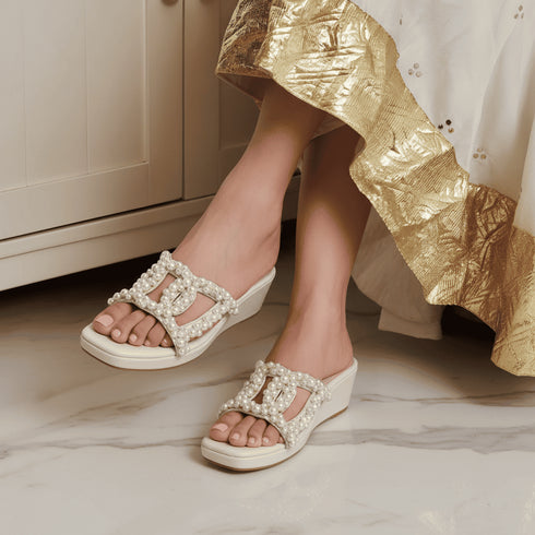 White Pearl Motif Wedges